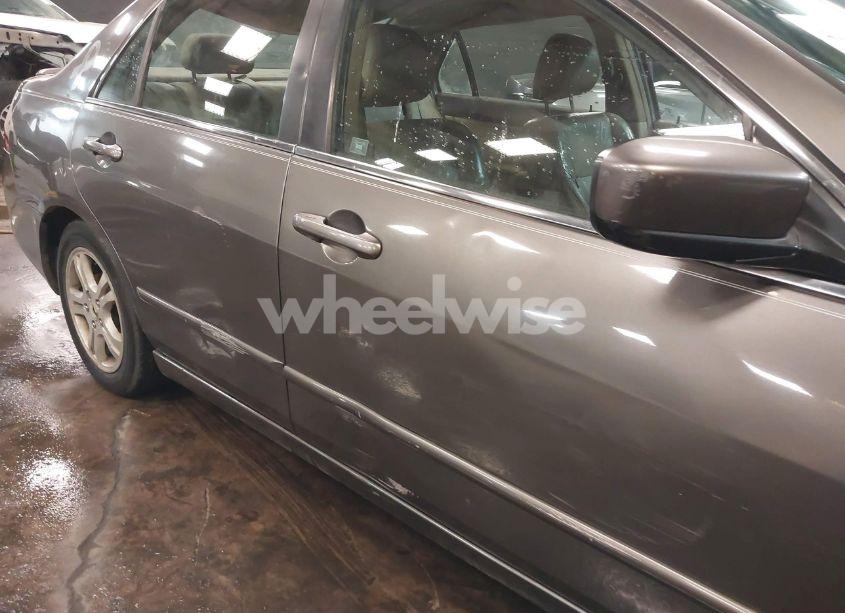 Photo 21 of 2006 Honda Accord 2.4 EX (VIN 1HGCM56736A156461)