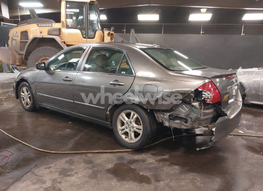 Photo 3 of 2006 Honda Accord 2.4 EX (VIN 1HGCM56736A156461)
