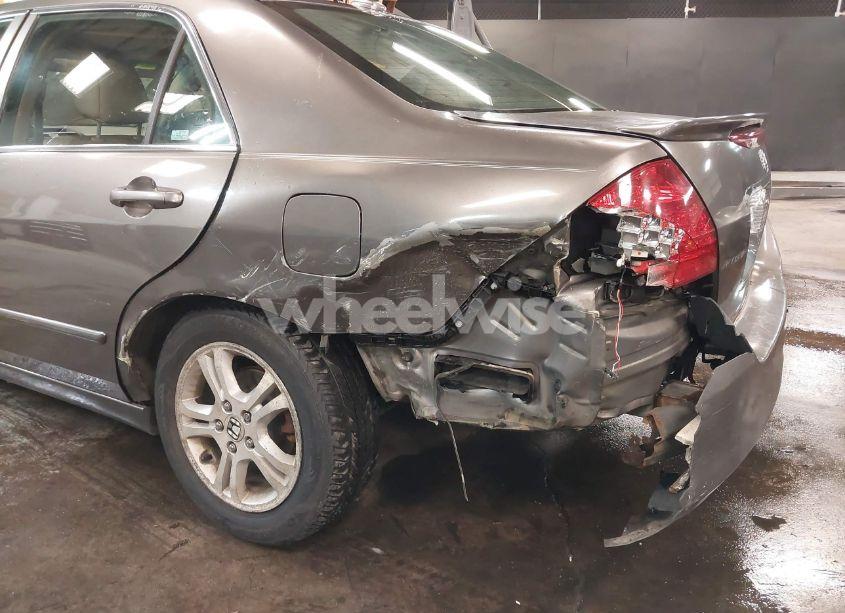 Photo 6 of 2006 Honda Accord 2.4 EX (VIN 1HGCM56736A156461)