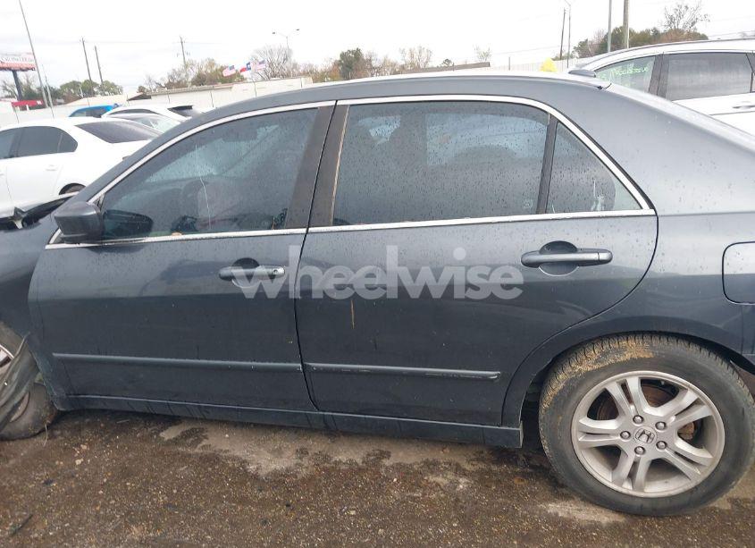 Photo 15 of 2006 Honda Accord 2.4 EX (VIN 1HGCM56736A162454)