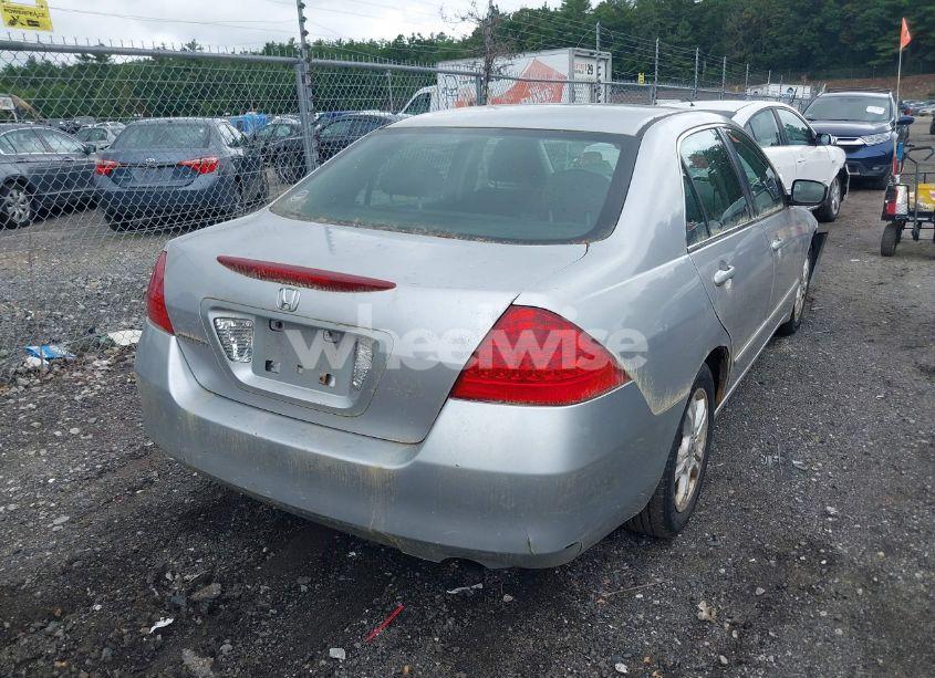Photo 4 of 2006 Honda Accord 2.4 EX (VIN 1HGCM56736A185832)