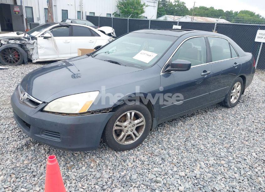 Photo 2 of 2007 Honda Accord 2.4 EX (VIN 1HGCM56737A133649)