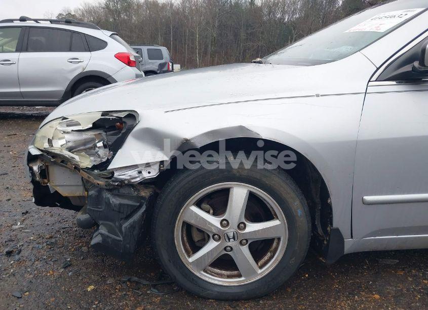 Photo 13 of 2005 Honda Accord 2.4 EX (VIN 1HGCM56745A001545)