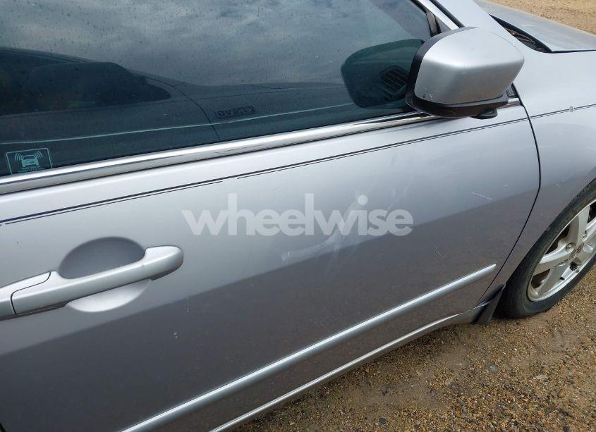 Photo 16 of 2005 Honda Accord 2.4 EX (VIN 1HGCM56745A001545)