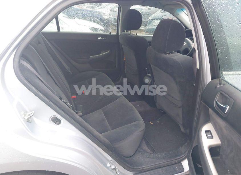 Photo 8 of 2005 Honda Accord 2.4 EX (VIN 1HGCM56745A012576)