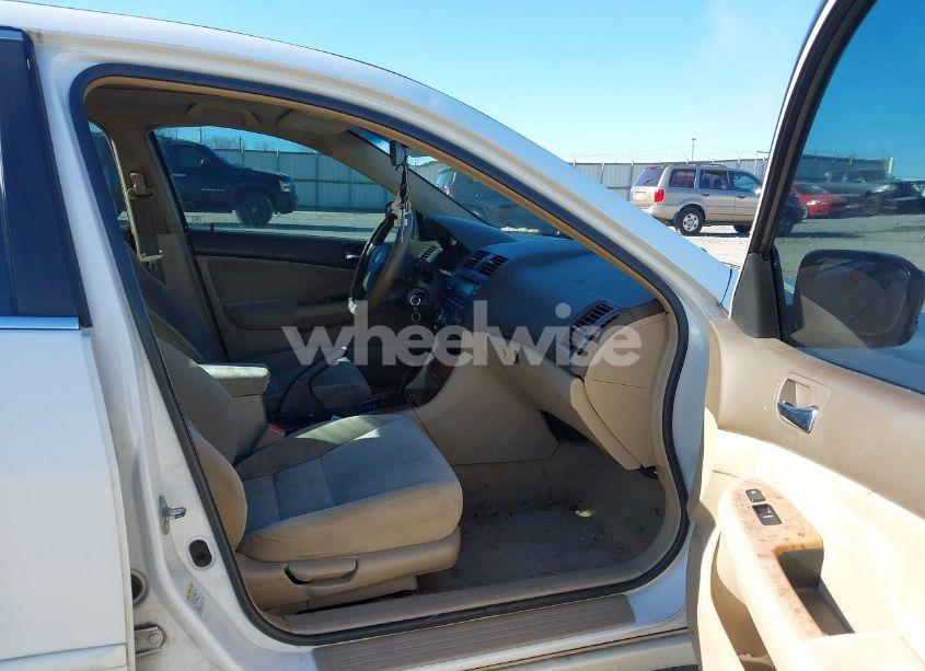 Photo 5 of 2005 Honda Accord 2.4 EX (VIN 1HGCM56745A078352)