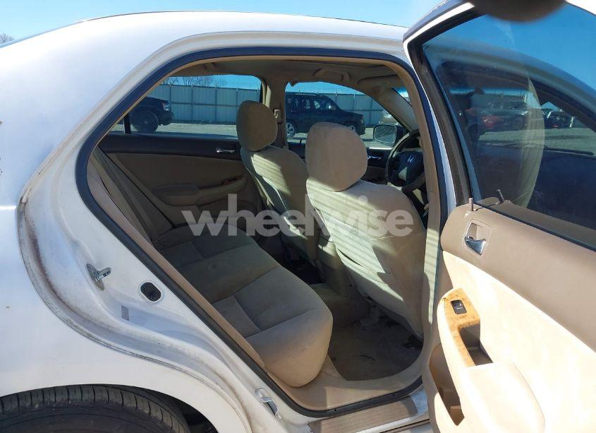 Photo 8 of 2005 Honda Accord 2.4 EX (VIN 1HGCM56745A078352)