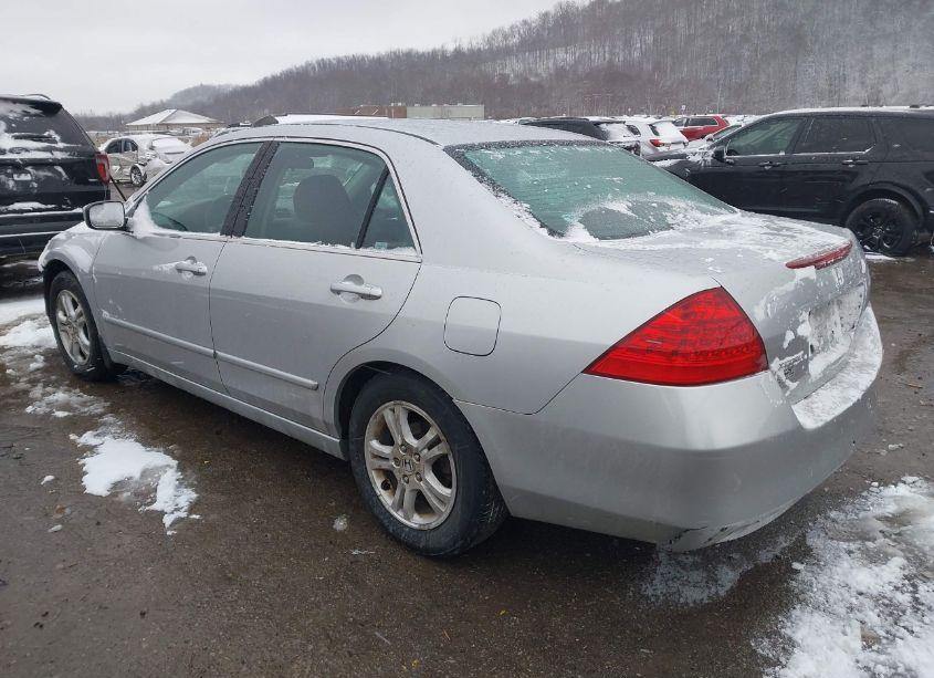 Photo 3 of 2006 Honda Accord 2.4 EX (VIN 1HGCM56746A026978)