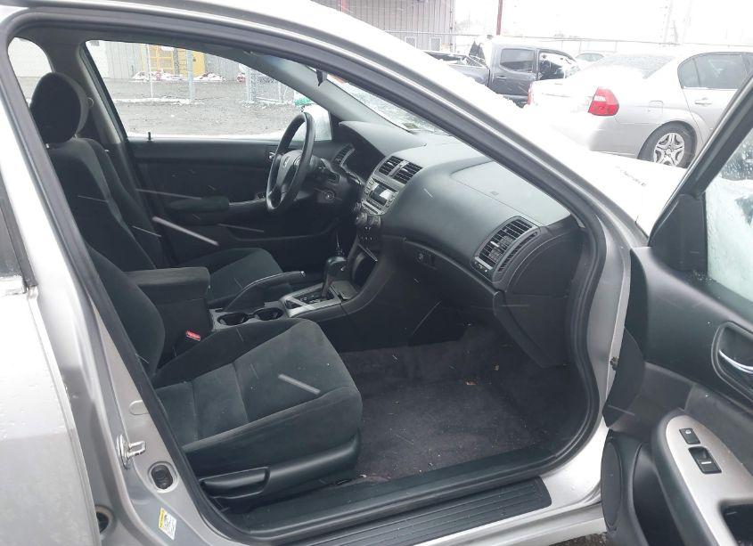 Photo 5 of 2006 Honda Accord 2.4 EX (VIN 1HGCM56746A026978)