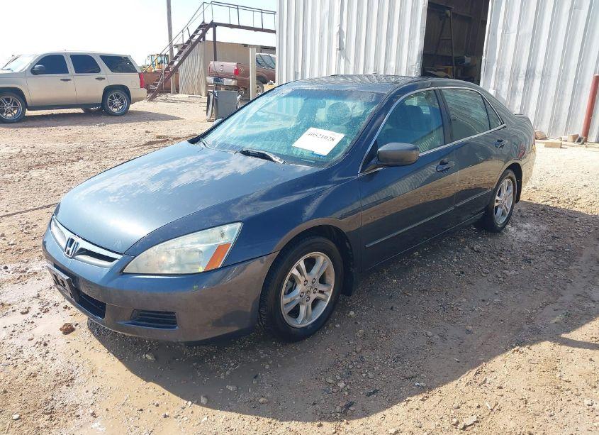 Photo 2 of 2006 Honda Accord 2.4 EX (VIN 1HGCM56746A099803)
