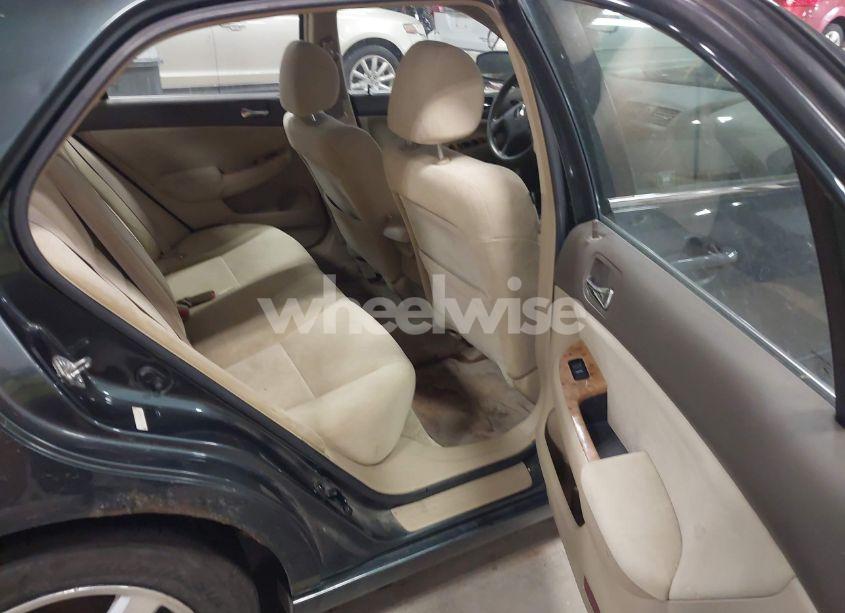 Photo 8 of 2005 Honda Accord 2.4 EX (VIN 1HGCM56755A054092)