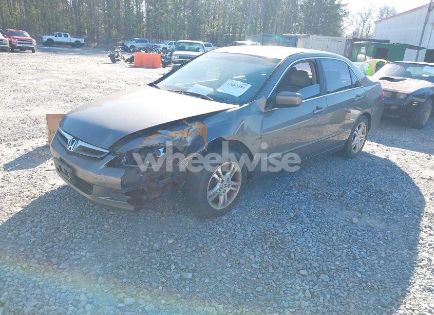 Photo 2 of 2006 Honda Accord 2.4 EX (VIN 1HGCM56756A064851)