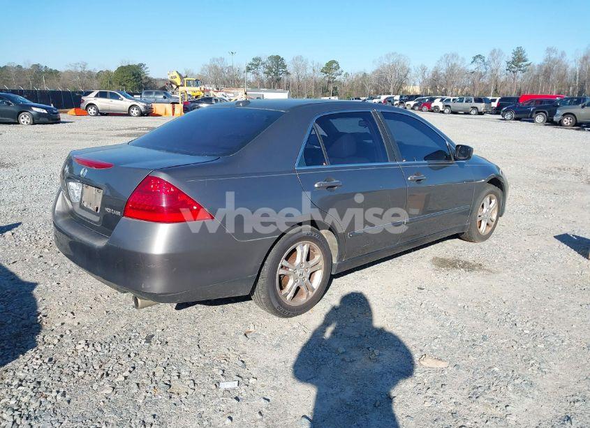 Photo 4 of 2006 Honda Accord 2.4 EX (VIN 1HGCM56756A064851)