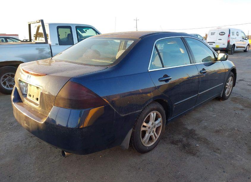 Photo 4 of 2007 Honda Accord 2.4 EX (VIN 1HGCM56757A135242)
