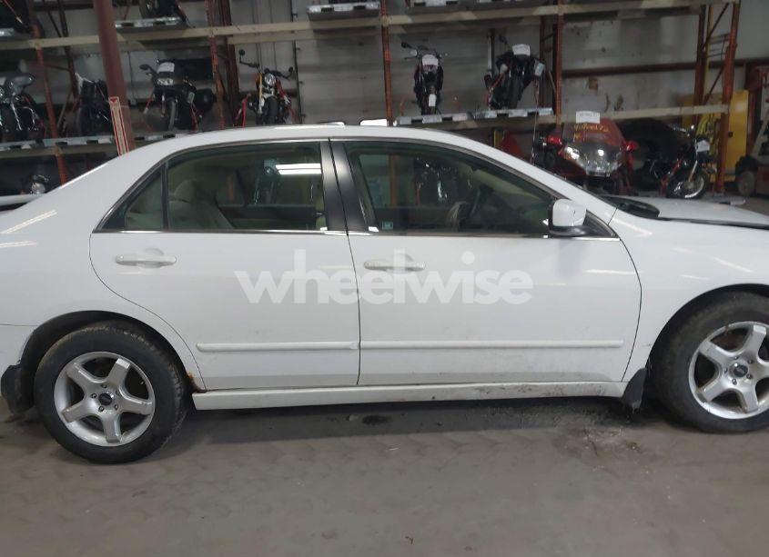 Photo 13 of 2004 Honda Accord 2.4 EX (VIN 1HGCM56764A101211)