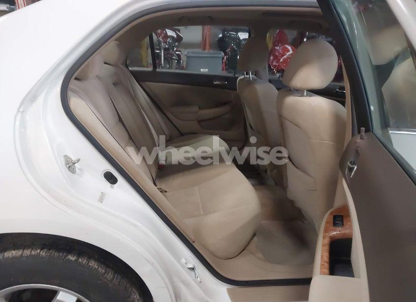 Photo 8 of 2004 Honda Accord 2.4 EX (VIN 1HGCM56764A101211)