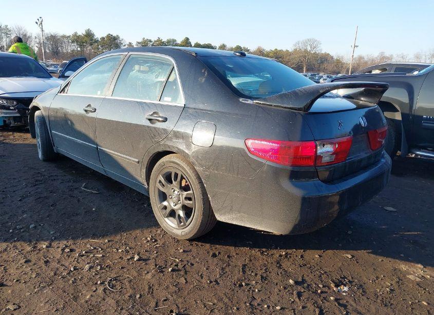 Photo 3 of 2005 Honda Accord 2.4 EX (VIN 1HGCM56765A041898)