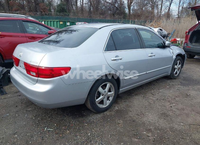 Photo 4 of 2005 Honda Accord 2.4 EX (VIN 1HGCM56765A061097)