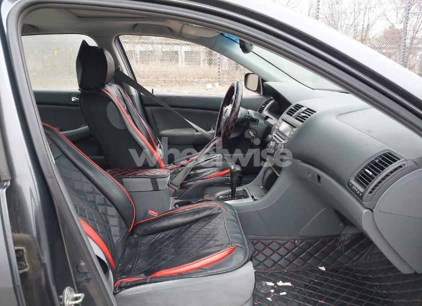 Photo 5 of 2005 Honda Accord EX (VIN 1HGCM56765A087151)