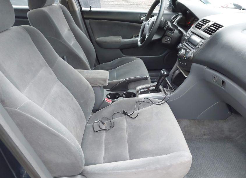 Photo 5 of 2005 Honda Accord 2.4 EX (VIN 1HGCM56765A090759)