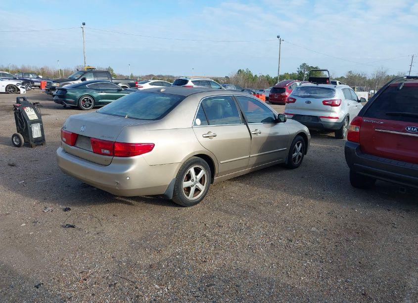 Photo 4 of 2005 Honda Accord 2.4 EX (VIN 1HGCM56765A130600)