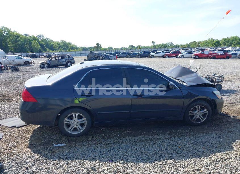 Photo 13 of 2007 Honda Accord 2.4 EX (VIN 1HGCM56767A010508)