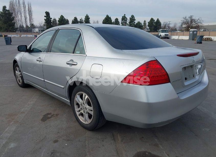 Photo 3 of 2007 Honda Accord 2.4 EX (VIN 1HGCM56767A058221)