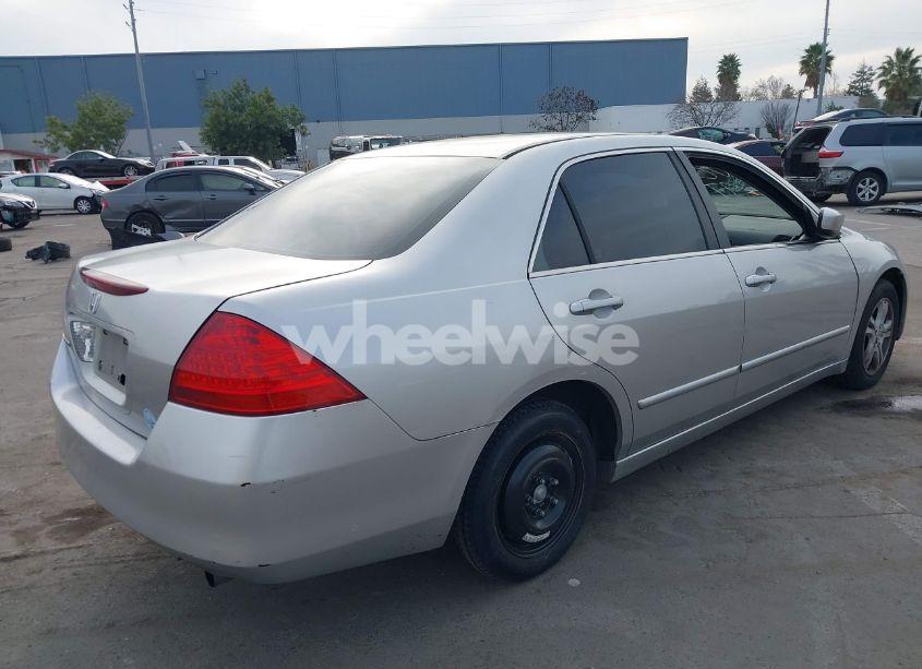 Photo 4 of 2007 Honda Accord 2.4 EX (VIN 1HGCM56767A058221)