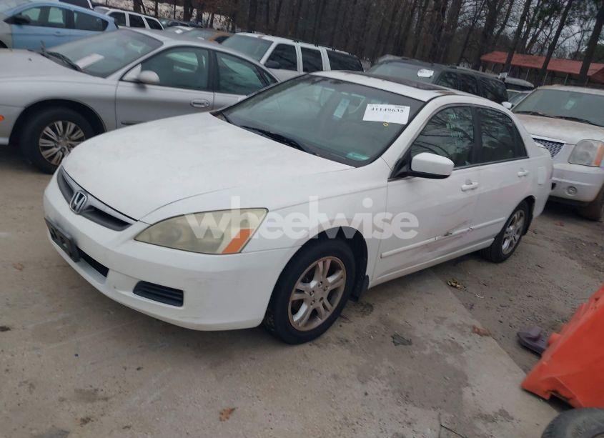 Photo 2 of 2007 Honda Accord 2.4 EX (VIN 1HGCM56767A068991)