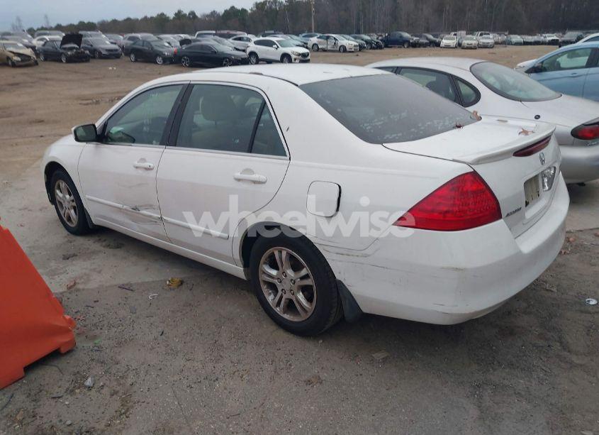 Photo 3 of 2007 Honda Accord 2.4 EX (VIN 1HGCM56767A068991)