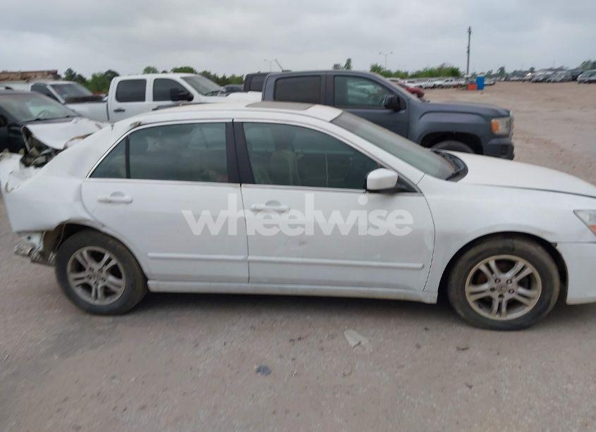 Photo 14 of 2007 Honda Accord 2.4 EX (VIN 1HGCM56767A123066)