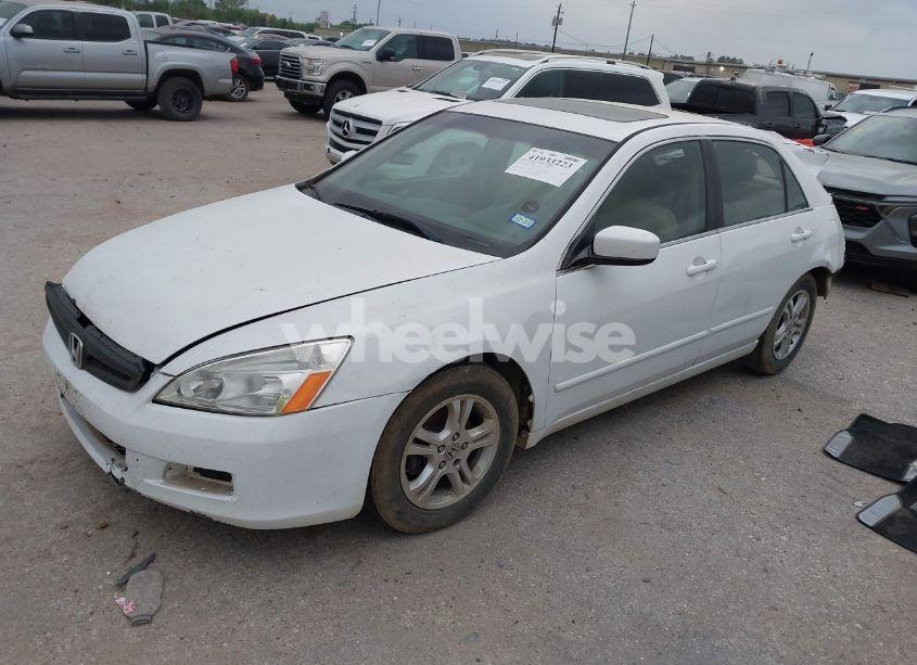 Photo 2 of 2007 Honda Accord 2.4 EX (VIN 1HGCM56767A123066)