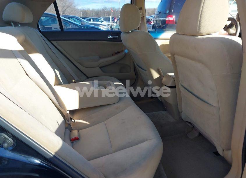 Photo 8 of 2005 Honda Accord 2.4 EX (VIN 1HGCM56775A081777)