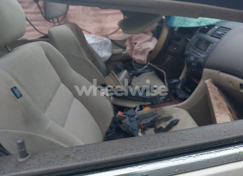 Photo 5 of 2006 Honda Accord 2.4 EX (VIN 1HGCM56776A174686)