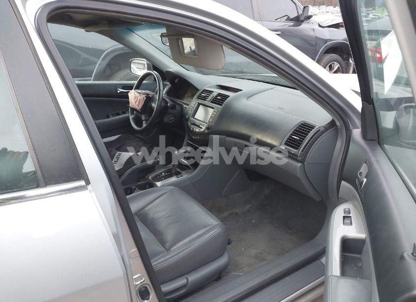 Photo 5 of 2007 Honda Accord 2.4 EX (VIN 1HGCM56777A044151)
