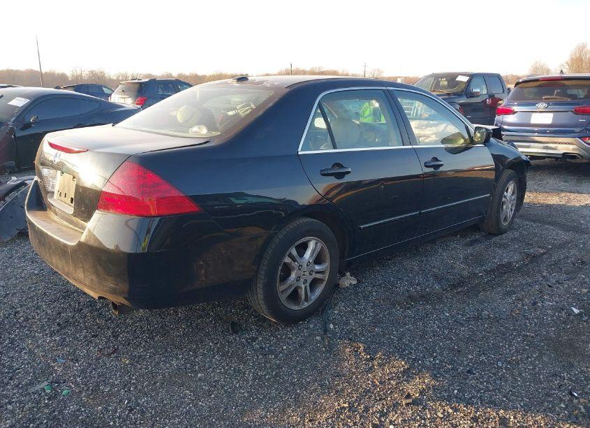 Photo 4 of 2007 Honda Accord 2.4 EX (VIN 1HGCM56777A063573)