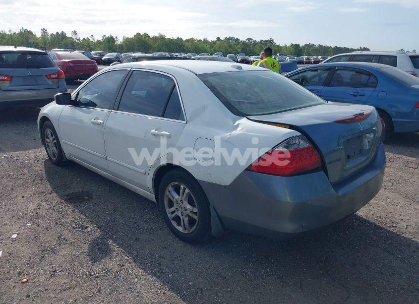 Photo 3 of 2007 Honda Accord 2.4 EX (VIN 1HGCM56777A092507)
