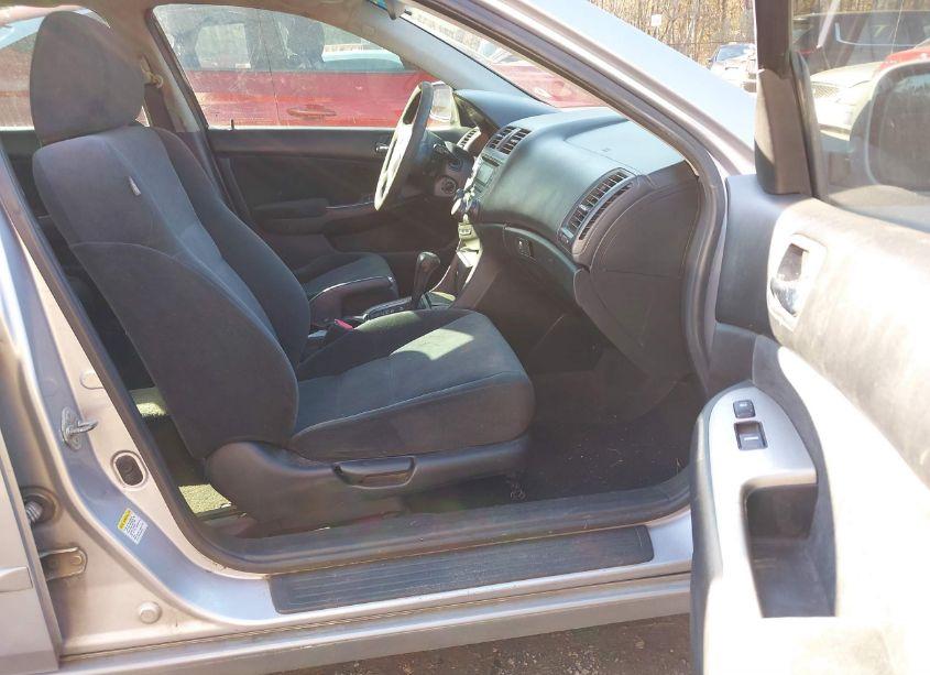 Photo 5 of 2005 Honda Accord 2.4 EX (VIN 1HGCM56785A033074)