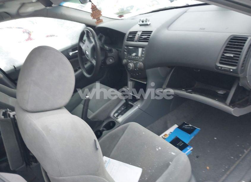 Photo 5 of 2005 Honda Accord 2.4 EX (VIN 1HGCM56785A098149)