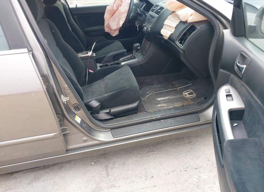 Photo 5 of 2006 Honda Accord 2.4 EX (VIN 1HGCM56786A071535)