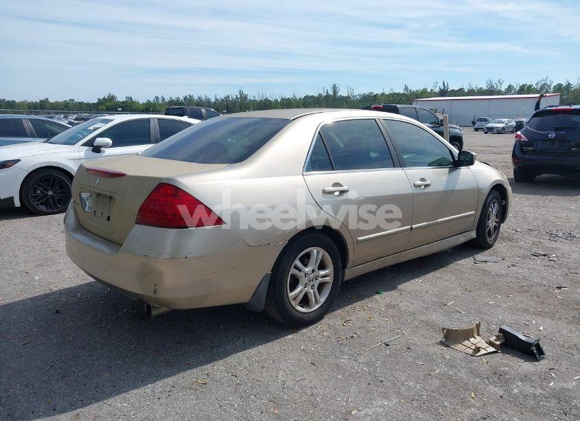 Photo 4 of 2006 Honda Accord 2.4 EX (VIN 1HGCM56786A167665)