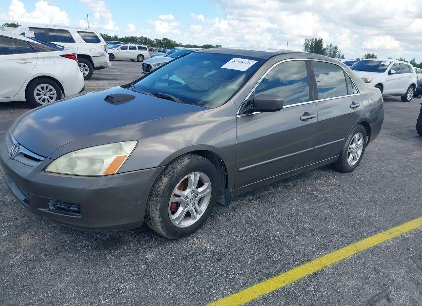 Photo 2 of 2007 Honda Accord 2.4 EX (VIN 1HGCM56787A014026)