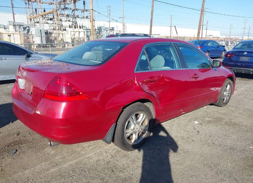 Photo 4 of 2007 Honda Accord 2.4 EX (VIN 1HGCM56787A103739)