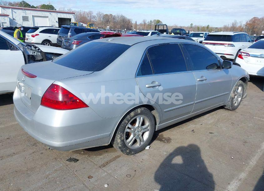 Photo 4 of 2007 Honda Accord 2.4 EX (VIN 1HGCM56787A180949)
