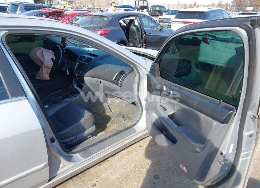 Photo 5 of 2007 Honda Accord 2.4 EX (VIN 1HGCM56787A180949)