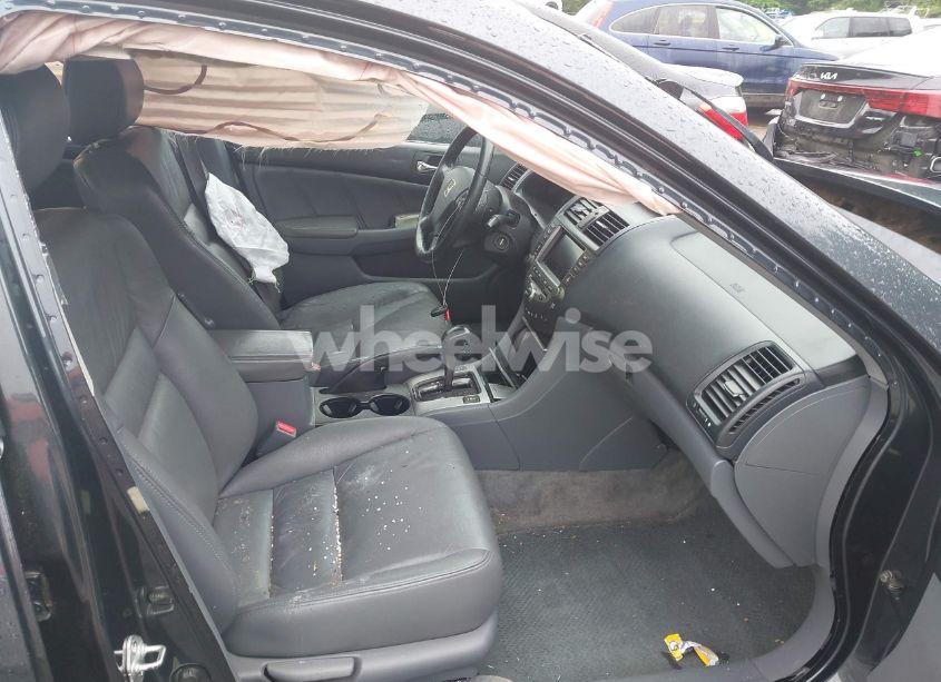 Photo 5 of 2007 Honda Accord 2.4 EX (VIN 1HGCM56787A183317)