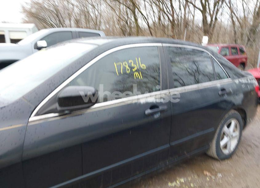 Photo 15 of 2005 Honda Accord 2.4 EX (VIN 1HGCM56795A015232)