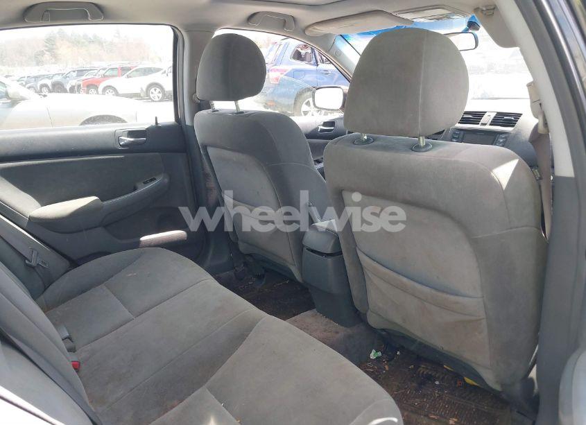 Photo 8 of 2005 Honda Accord 2.4 EX (VIN 1HGCM56795A064088)