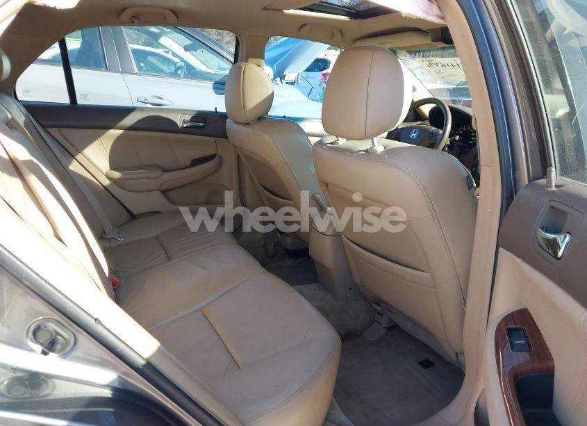 Photo 8 of 2006 Honda Accord 2.4 EX (VIN 1HGCM56796A059748)