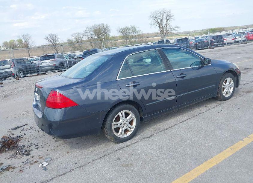 Photo 4 of 2006 Honda Accord 2.4 EX (VIN 1HGCM56796A088862)
